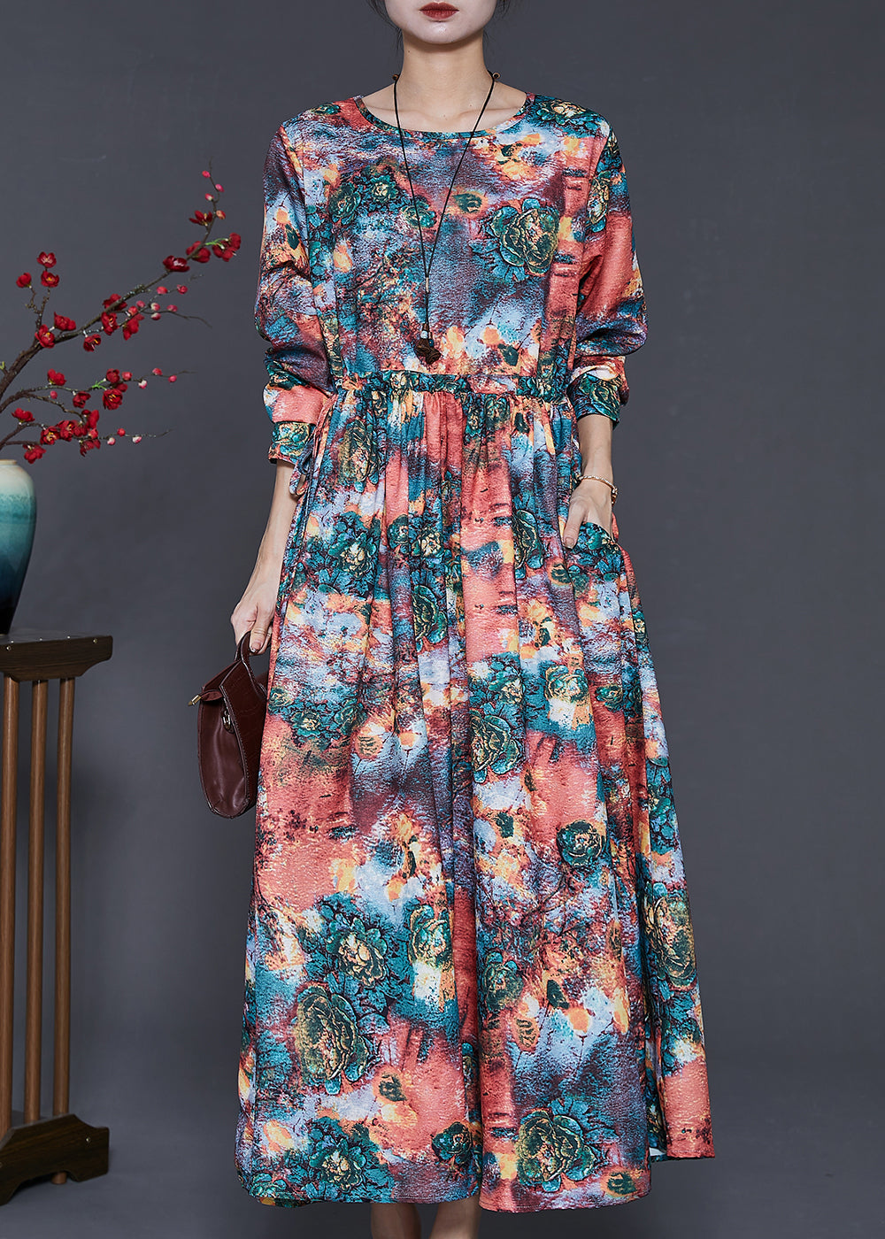 Sophisticated Dress with a Clean Classic Look