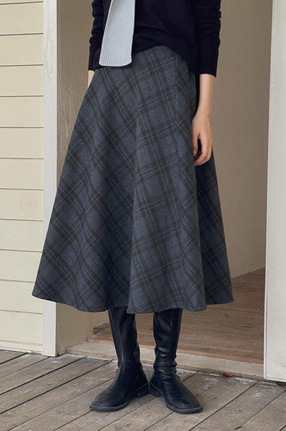 Well Tailored Garment with a Graceful Silhouette