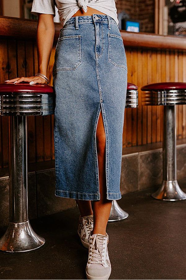 Well Tailored Garment with a Graceful Silhouette