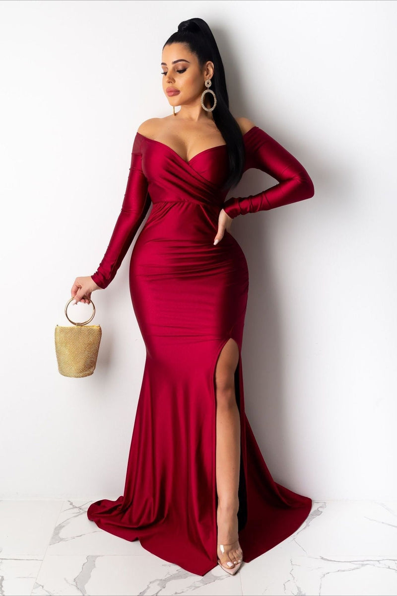Sophisticated Dress with a Clean Classic Look