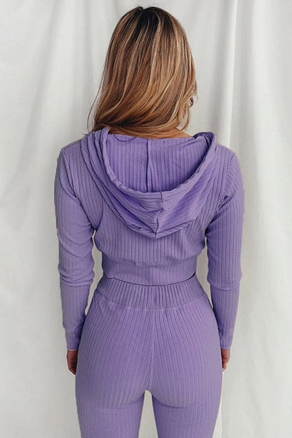 Well Tailored Pants with a Graceful Silhouette