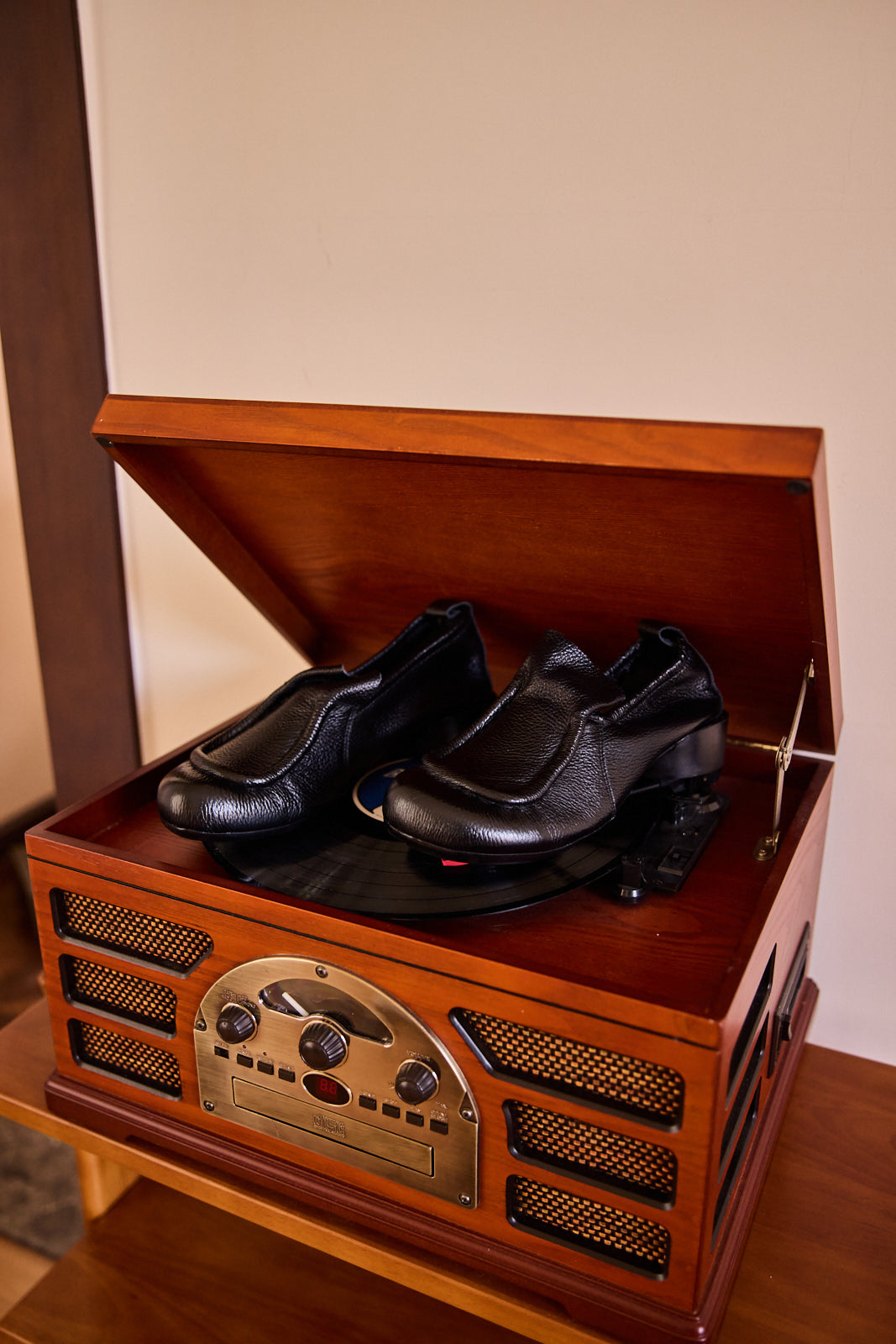 Sophisticated Garment with a Clean Classic Look