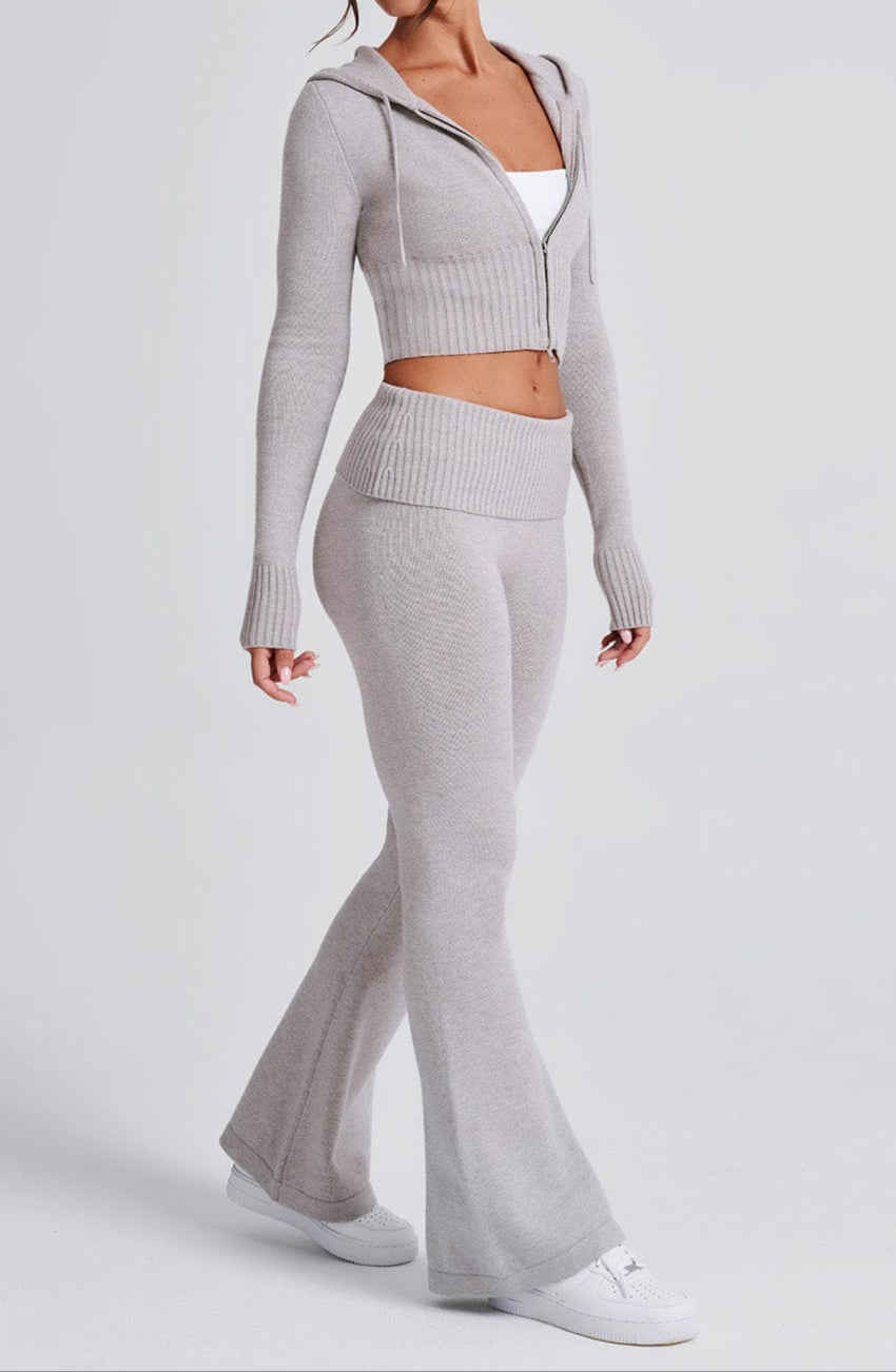 Gracefully Styled Pants for Any Occasion