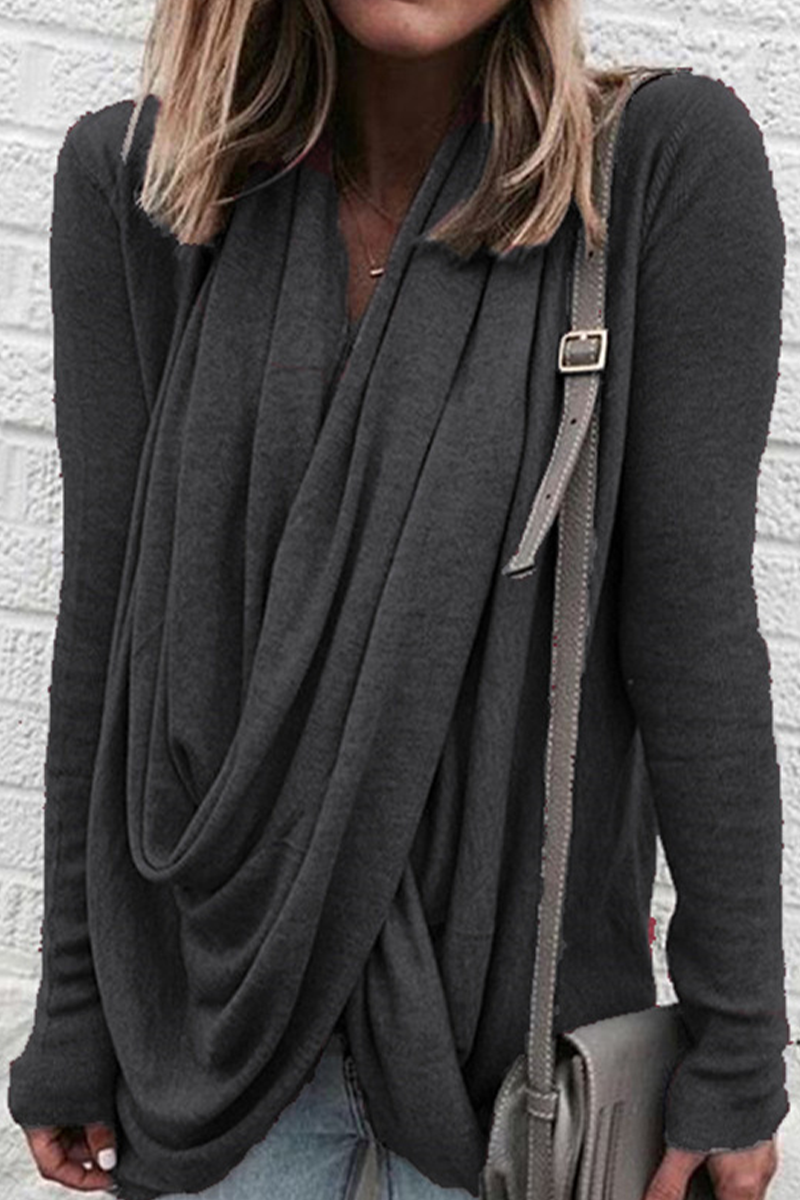 Effortlessly Elegant Top with a Timeless Design