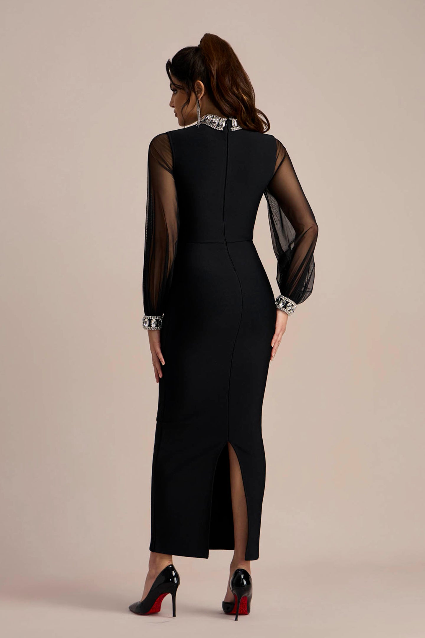 Classic Vintage Dress with a Flattering Fit