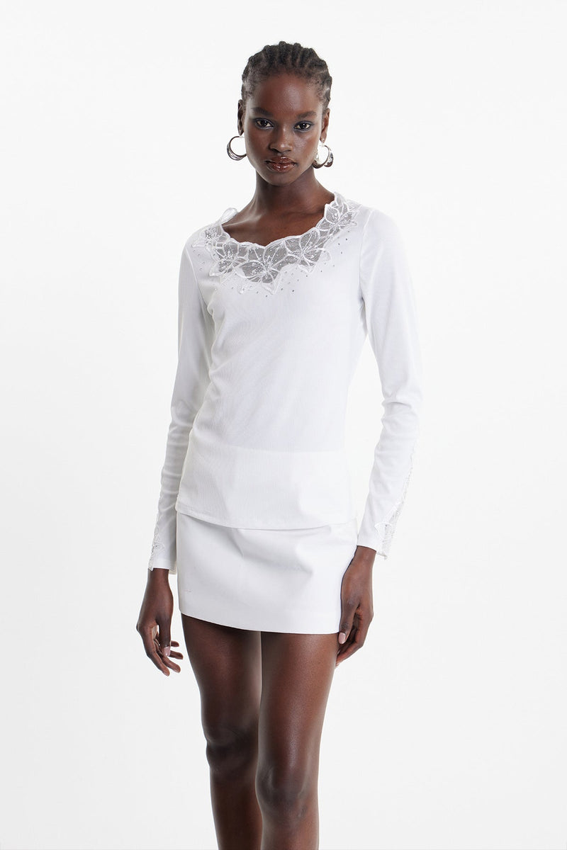 Beautifully Crafted Top in a Classic Style