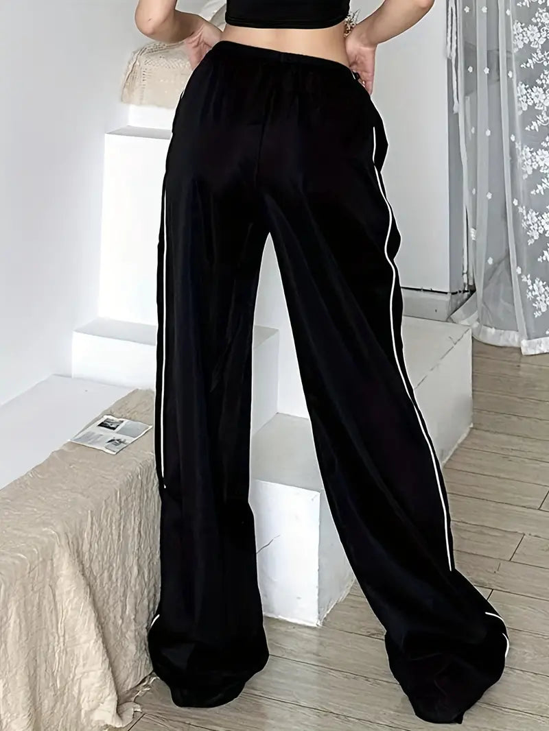 Beautifully Finished Pants in a Timeless Design