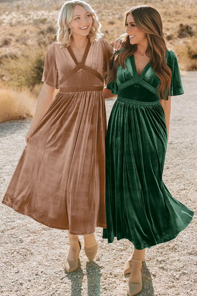 Polished Dress with an Effortless Classic Look