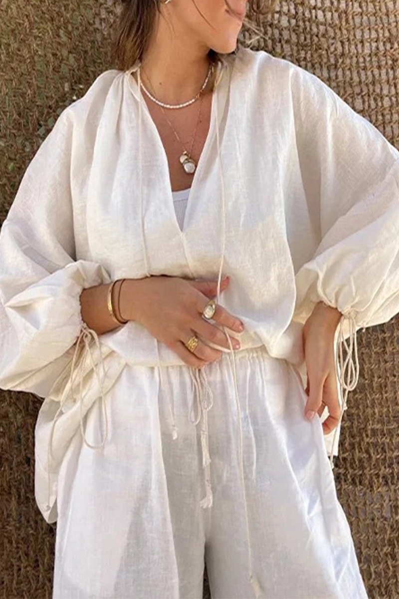 Effortlessly Elegant Garment with a Timeless Design