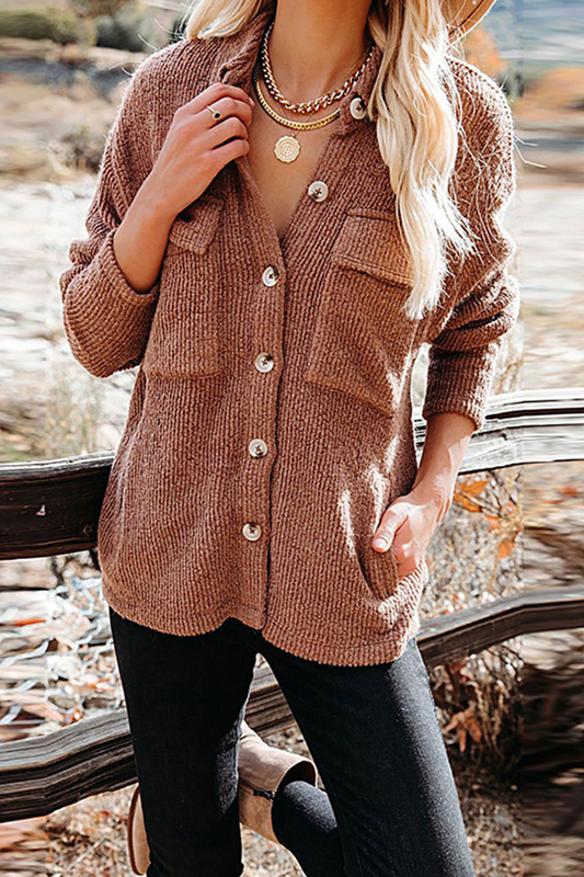 Sophisticated Blouse with a Clean Classic Look