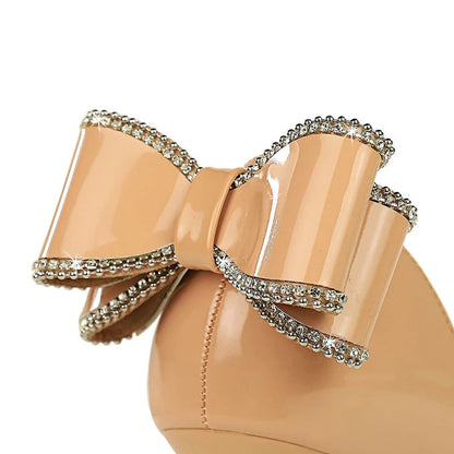 A Vintage Style Heels with Delicate Timeless Details