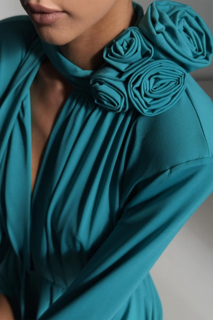 Gracefully Styled Dress for Any Occasion