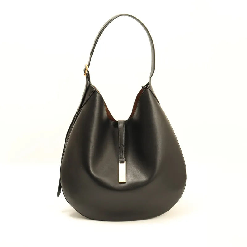 Beautifully Crafted Bag in a Classic Style