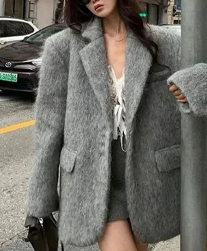 Classic Vintage & Enduringly Stylish Coat