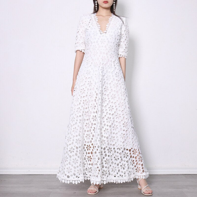 Classic Vintage & Enduringly Stylish Dress
