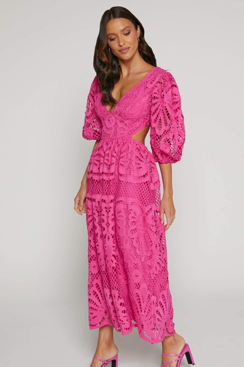 Gracefully Styled Dress for Any Occasion