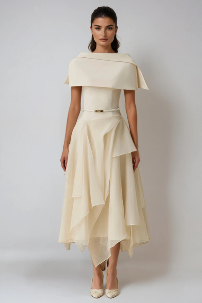 Beautifully Finished Dress in a Timeless Design