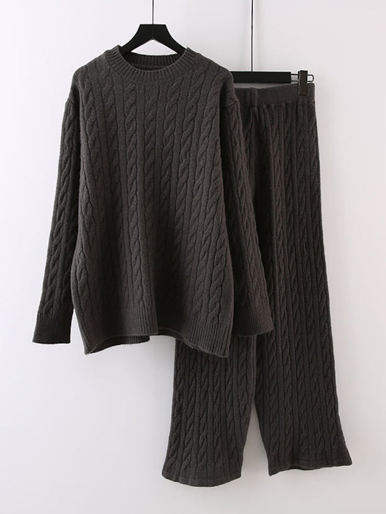 Gracefully Styled Sweater for Any Occasion