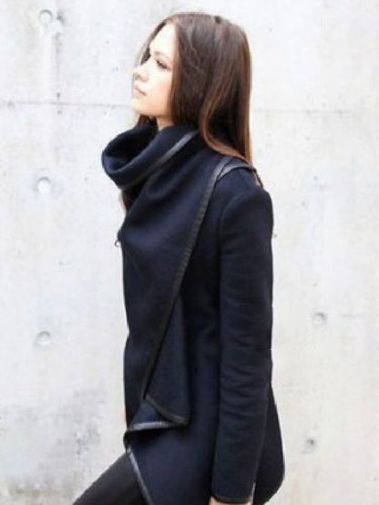 Well Tailored Coat with a Graceful Silhouette