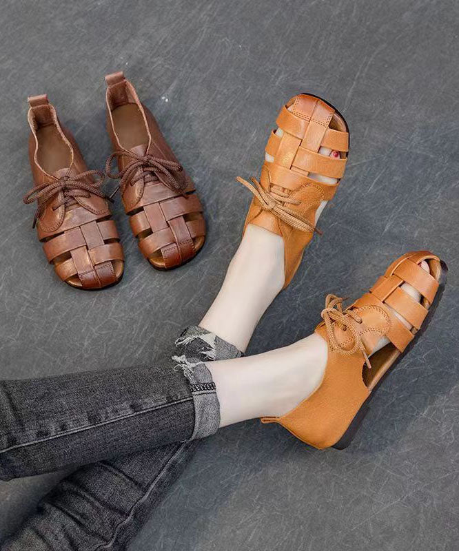 Effortlessly Elegant Sandals with a Timeless Design