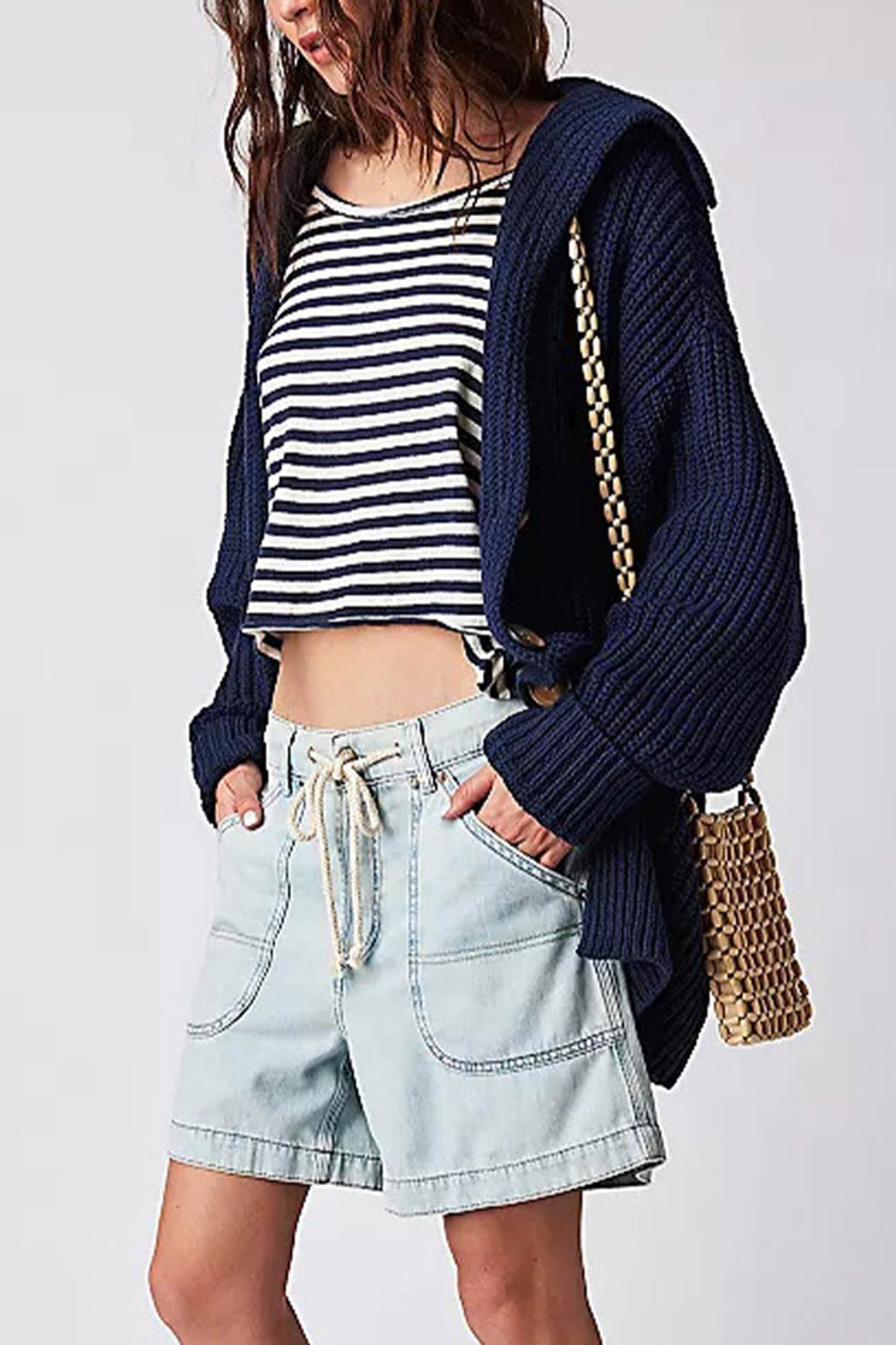 Effortlessly Elegant Cardigan with a Timeless Design