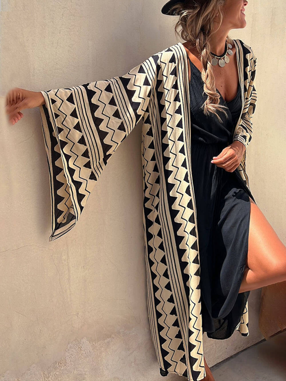 Effortlessly Elegant Garment with a Timeless Design
