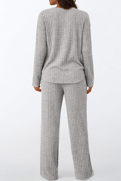 Classic Vintage Pants with a Flattering Fit