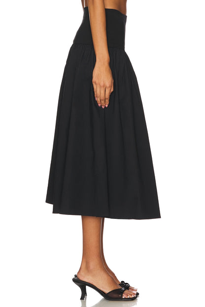 Beautifully Finished Garment in a Timeless Design