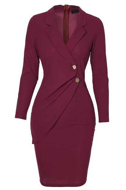 Beautifully Finished Dress in a Timeless Design