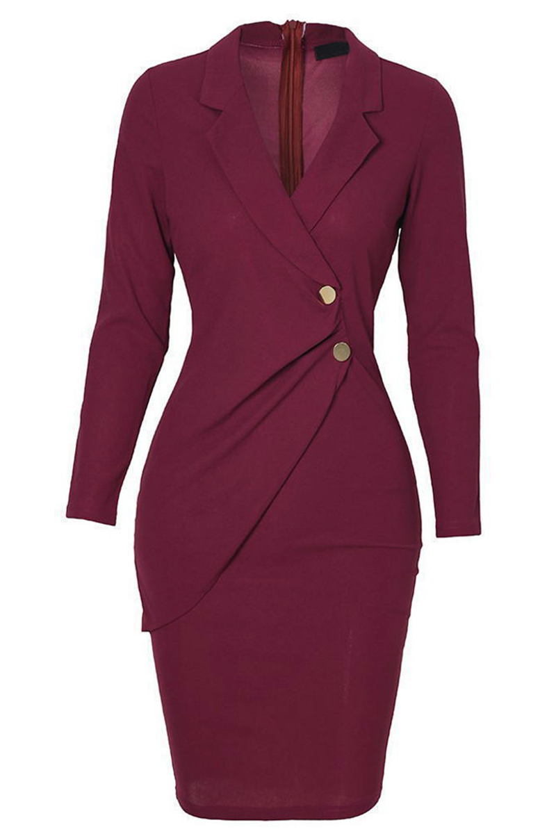 Beautifully Finished Dress in a Timeless Design