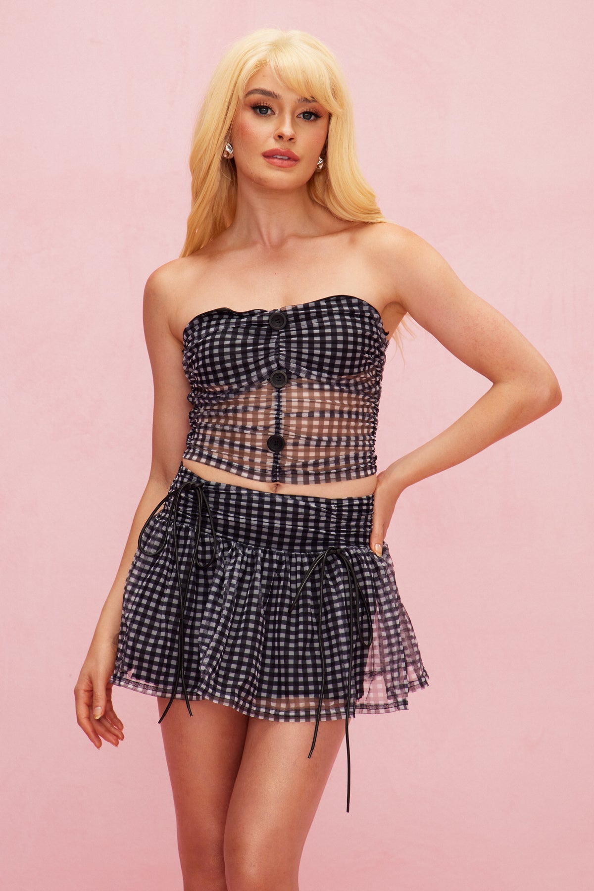 Effortlessly Elegant Garment with a Timeless Design