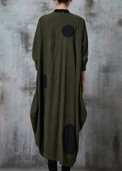 Well Tailored Coat with a Graceful Silhouette