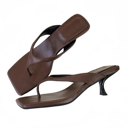 Classic Vintage Heels with a Flattering Fit