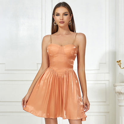 Beautifully Finished Dress in a Timeless Design
