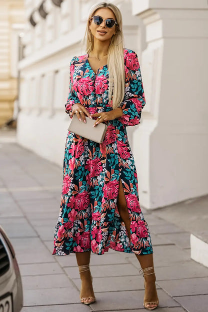 Sophisticated Dress with a Clean Classic Look