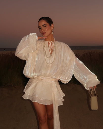 Effortlessly Elegant Dress with a Timeless Design