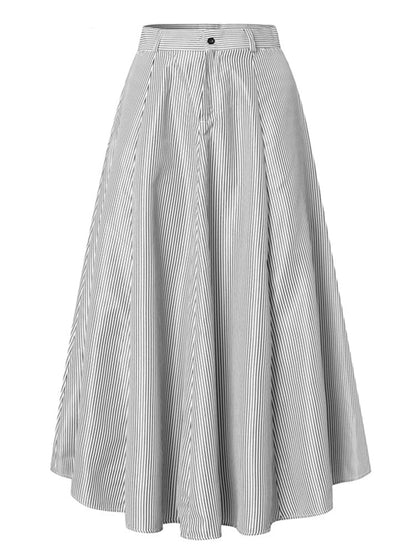 Gracefully Styled Garment for Any Occasion