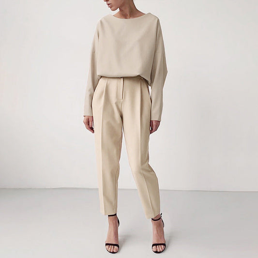 Well Tailored Blouse with a Graceful Silhouette