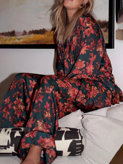 Effortlessly Elegant Garment with a Timeless Design
