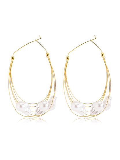 Effortlessly Elegant Garment with a Timeless Design