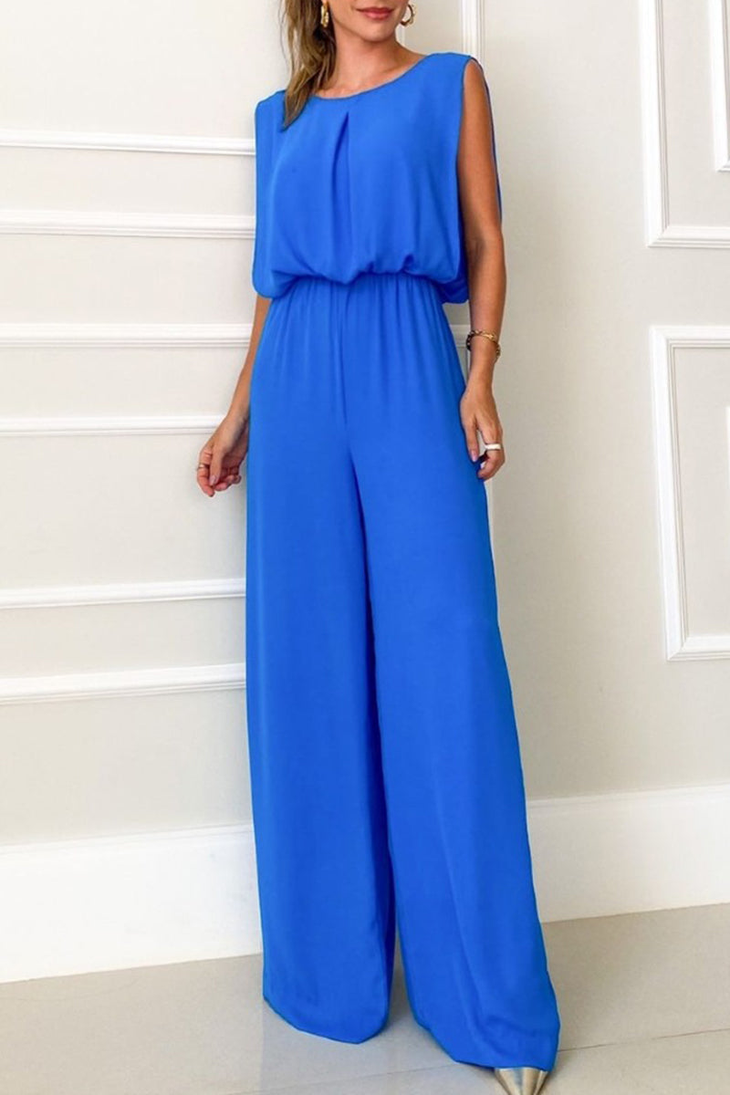 Sophisticated Garment with a Clean Classic Look