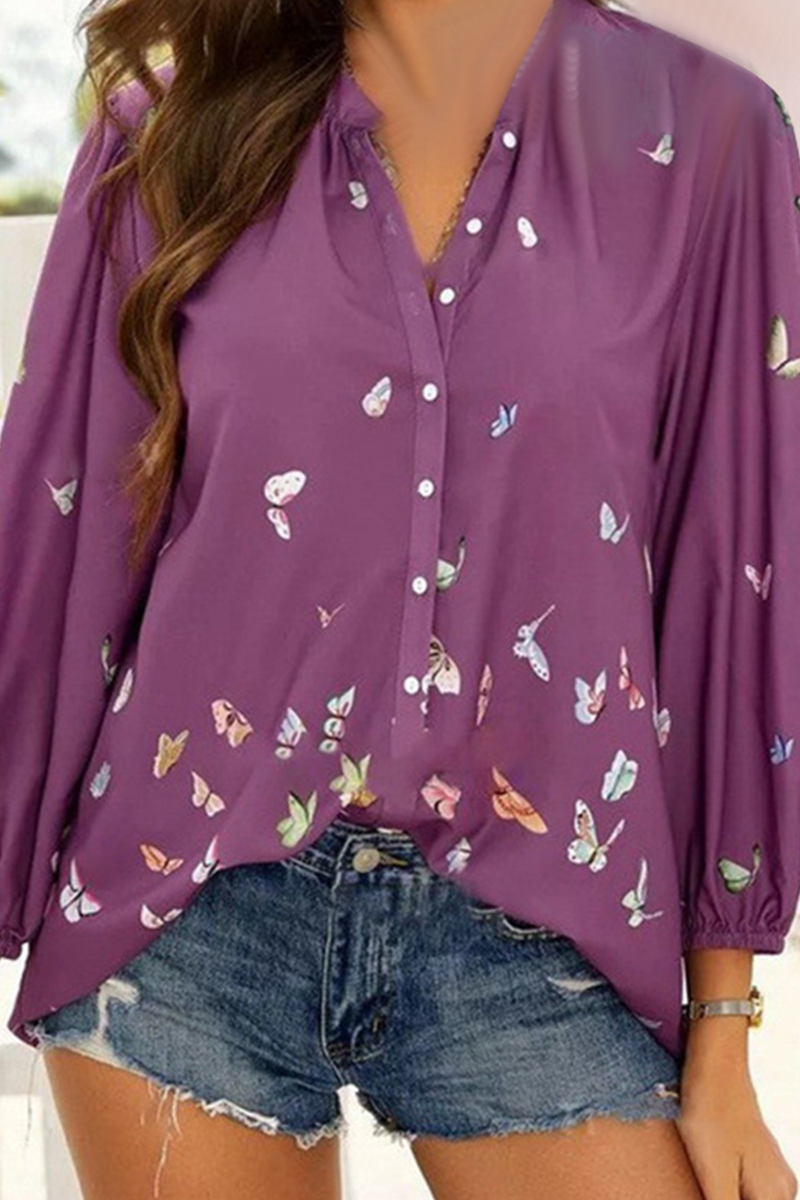 Effortlessly Elegant Top with a Timeless Design