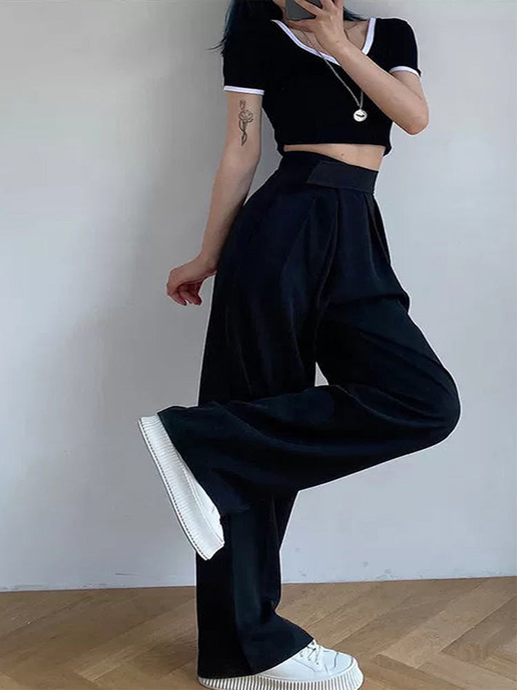 A Vintage Style Pants with Delicate Timeless Details
