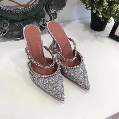 Classic Vintage Heels with a Flattering Fit