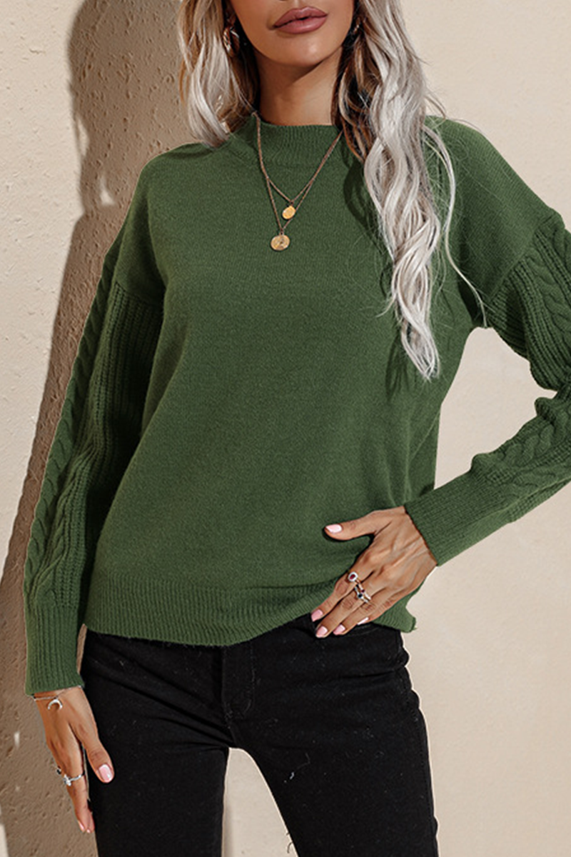 Effortlessly Elegant Top with a Timeless Design