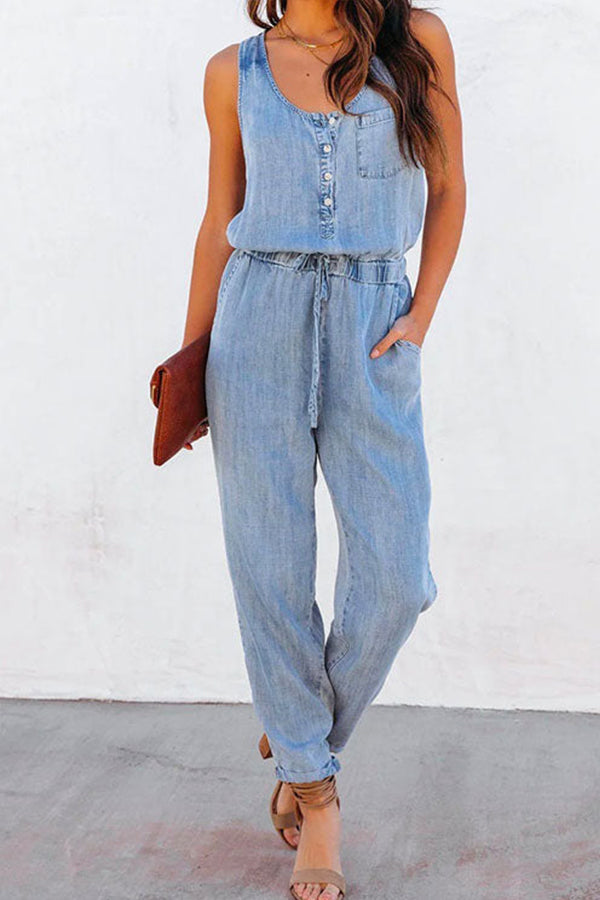 Sophisticated Garment with a Clean Classic Look