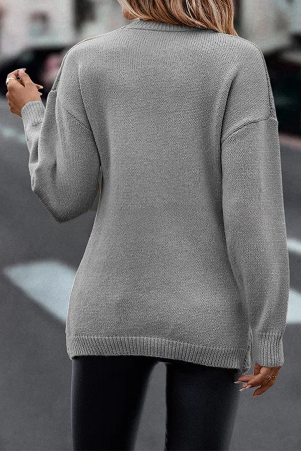 Effortlessly Elegant Sweater with a Timeless Design