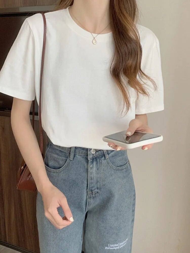 Classic Vintage T-Shirt with a Flattering Fit