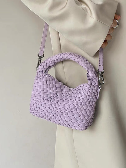 Beautifully Finished Bag in a Timeless Design