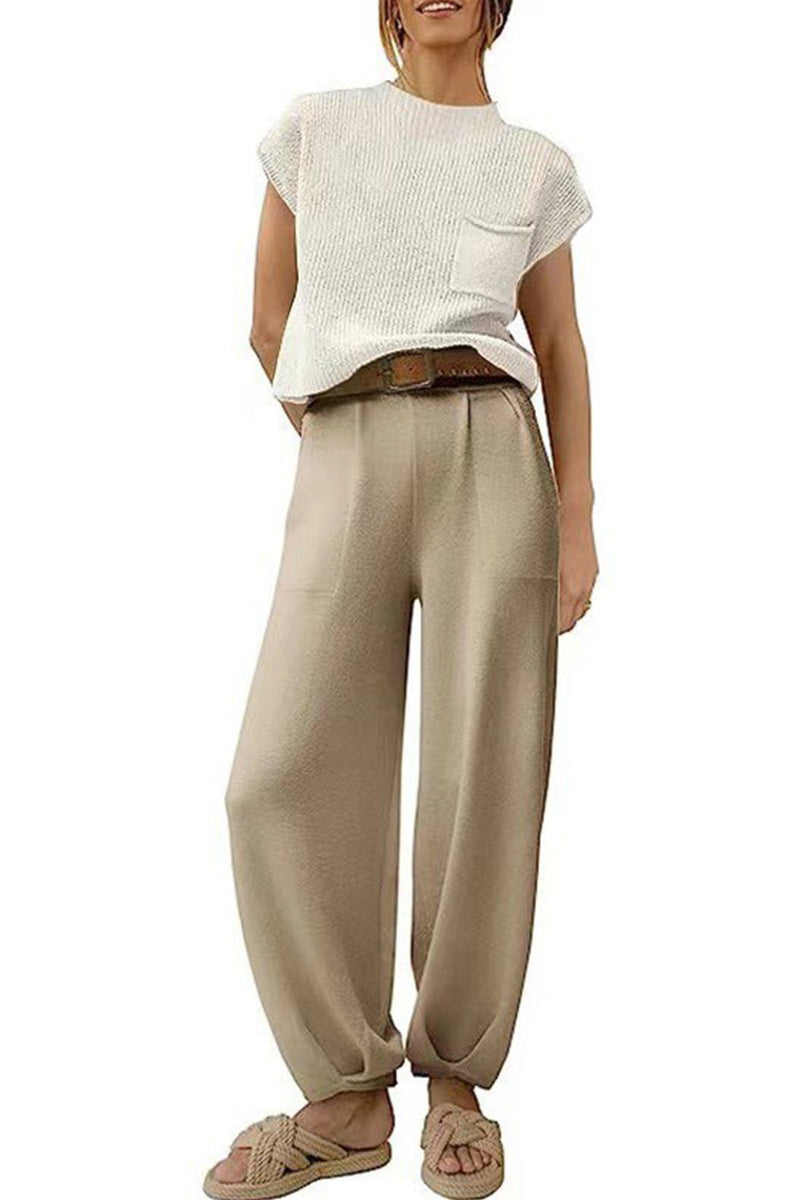 Well Tailored T-Shirt with a Graceful Silhouette